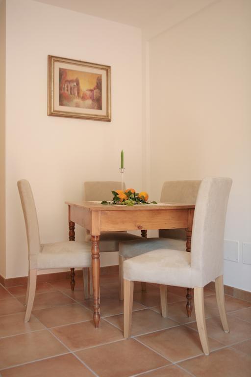 Relax In Piazzetta Casa E Appartamento Per Vacanze Тревиньяно-Романо Номер фото