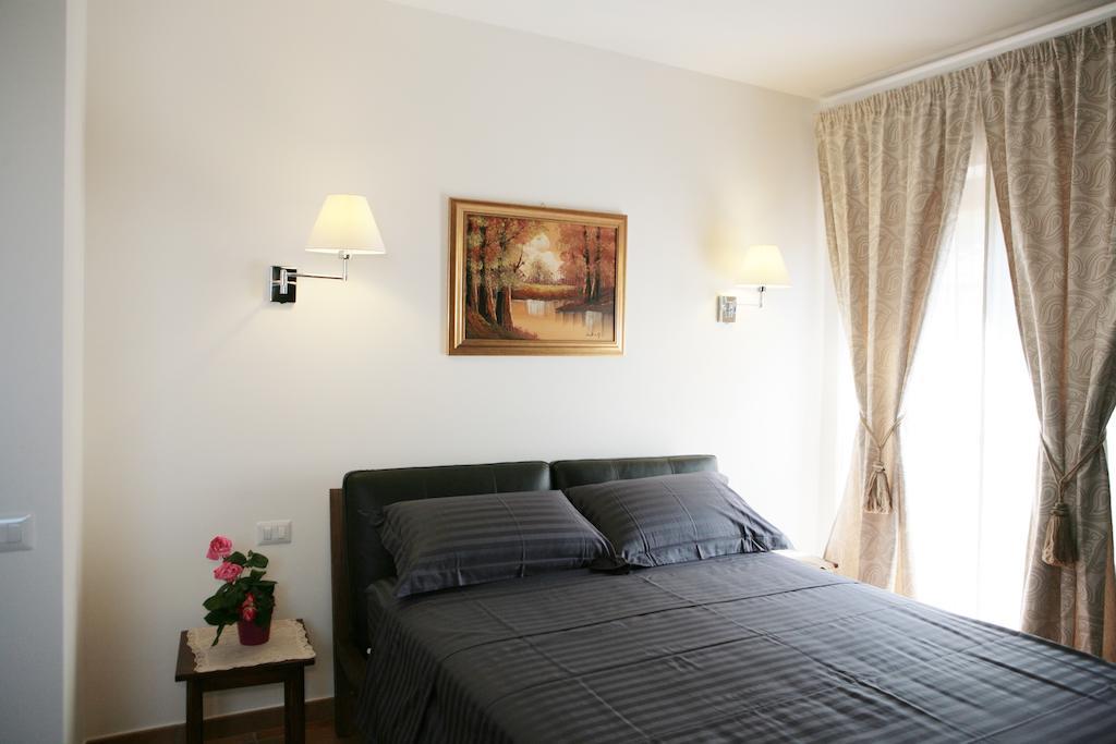 Relax In Piazzetta Casa E Appartamento Per Vacanze Тревиньяно-Романо Номер фото